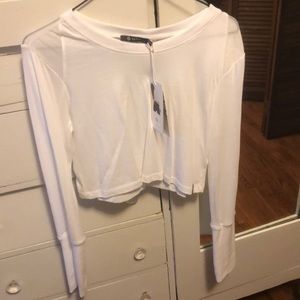 Satva crop top with long sleeves